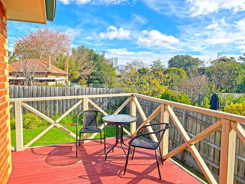 Great location Ringwood Private Brick Unit 2BRM - Image 1