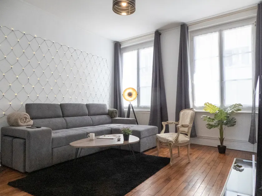 CozyComfy 2Beds 50m² Central WiFi+ NetFlixPrimeVid - Image 1