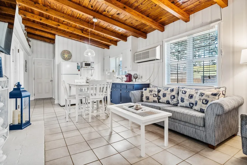Bowers Beachy Bungalow - Image 1