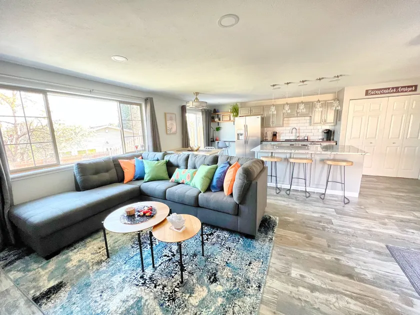 Modern Home Close to Adventure - Image 1
