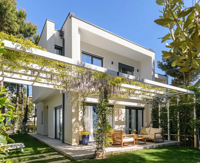 Luxury Beachfront Villa | 3BR Albanian Retreat - Image 1