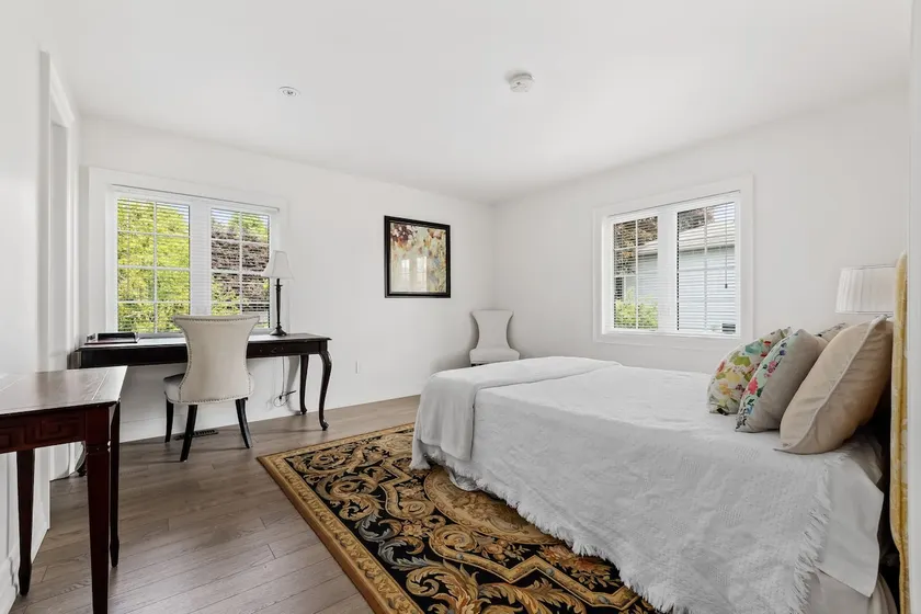 One Bedroom Apartment in Whitby - Image 1
