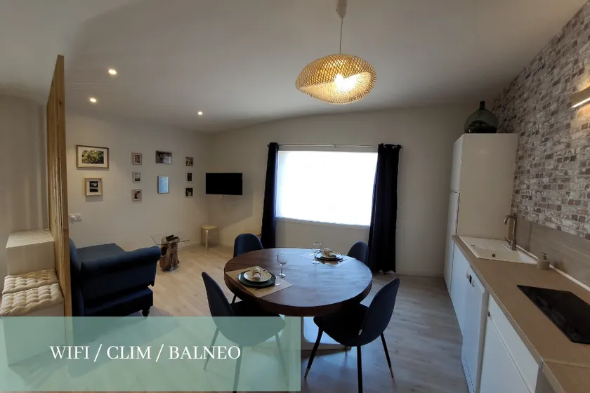 ”Les 3 Bulles” apartment with equipped kitchen-balneotherapy - Image 1