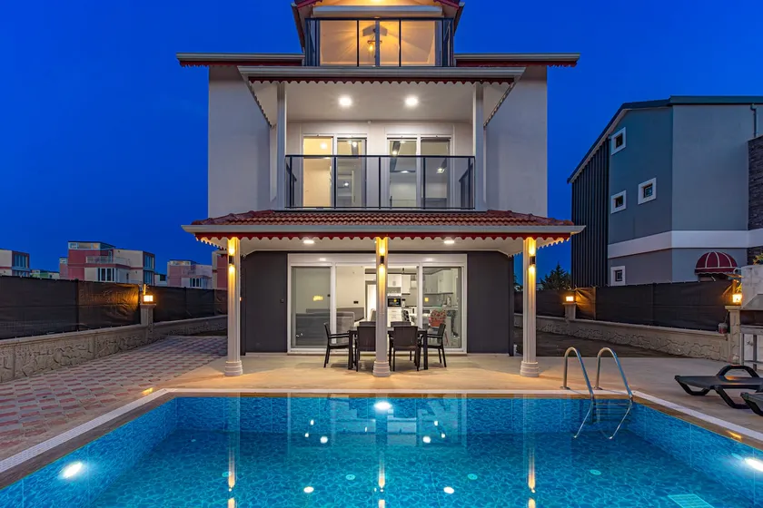 NEAR BY THE LAND OF LEGEND’S PRIVATE POOL VILLA SUN - Image 1