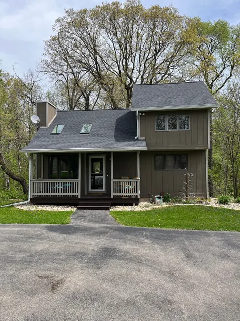 Cozy Wooded Tri-Level In Galena Territory - Image 1