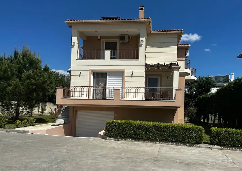Villa Lara - Image 1