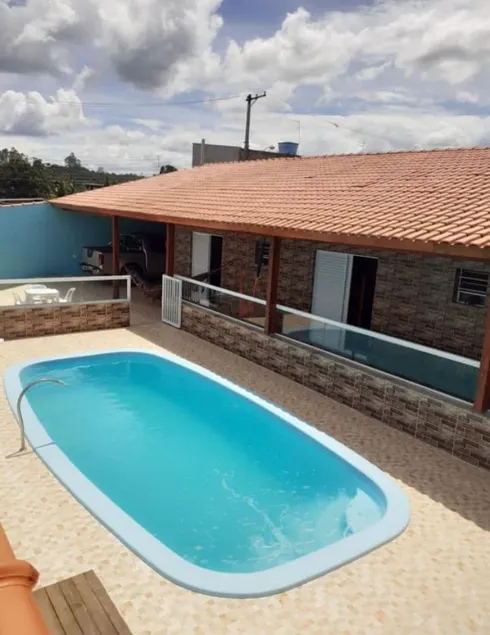 House Pool Accommodation Suzano - Image 1