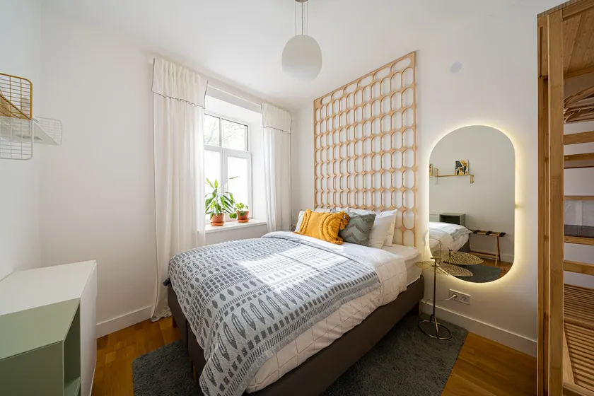 Charming Design Haven | Smart TV | Free Parking - Image 1