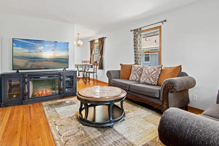 House near Airport, Mall of America & Lake Nokonis - Image 1