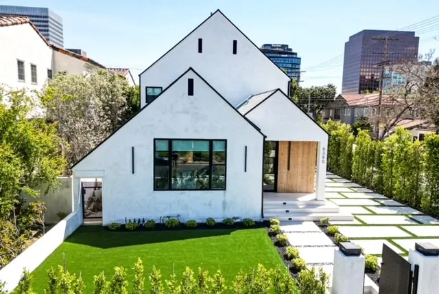 Modern Serene House in Prime LA! - Image 1