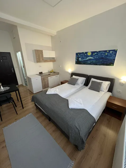 Studio for two persons - Image 1