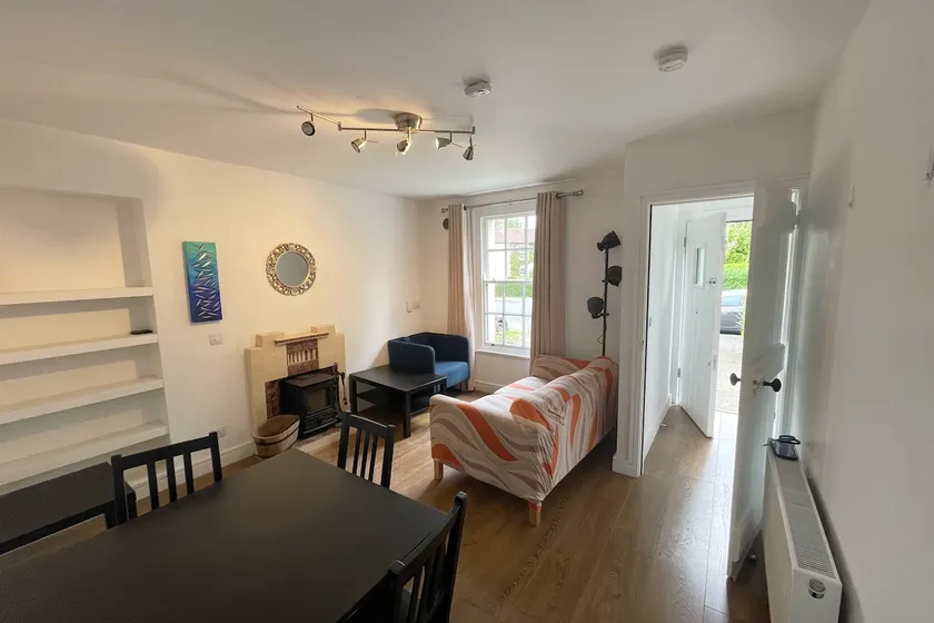 Cottage apt near the city - Image 1