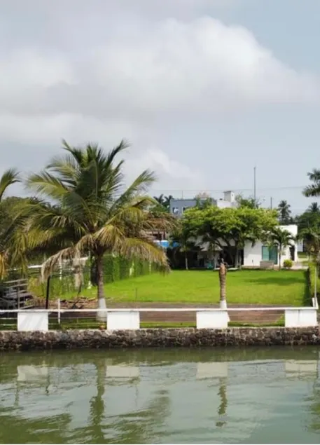Riverfront home in Tuxpan - Image 1