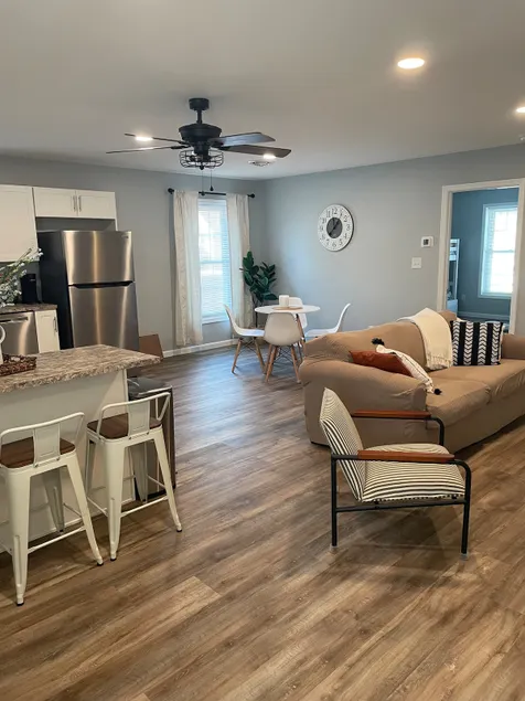 Downtown Retreat - Image 1