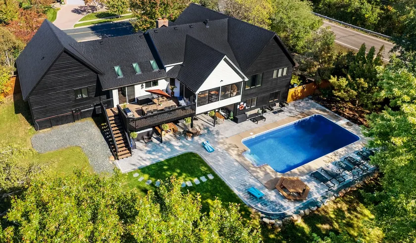 Magical Lake Home 9 mins to MOA and MSP Airport - Image 1