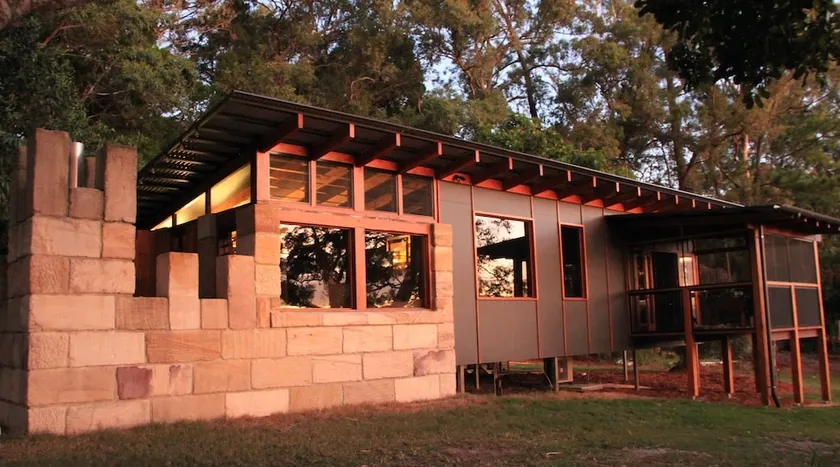 The Oyster Hut - Image 1
