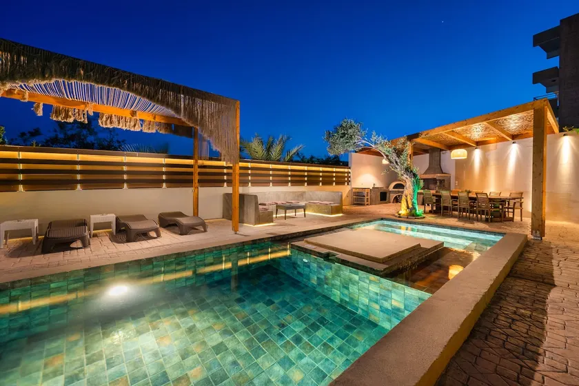 Afantou Golf Luxury Villa - Image 1
