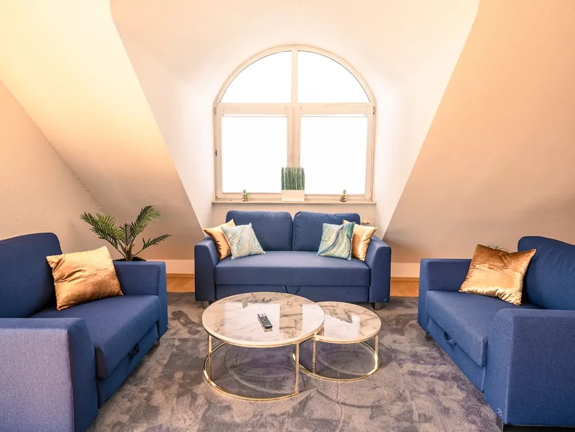 Penthouse-Suite near University - Image 1