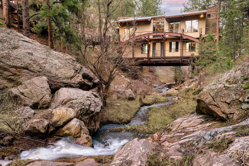 The Bridge House | 15 Minutes to Red Rocks | Sauna - Image 1