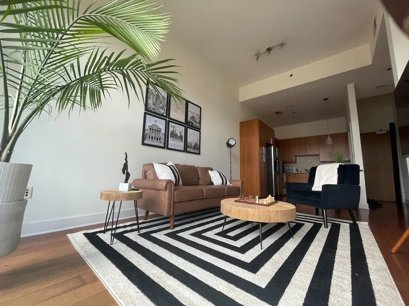 Buckhead Oasis - Image 1