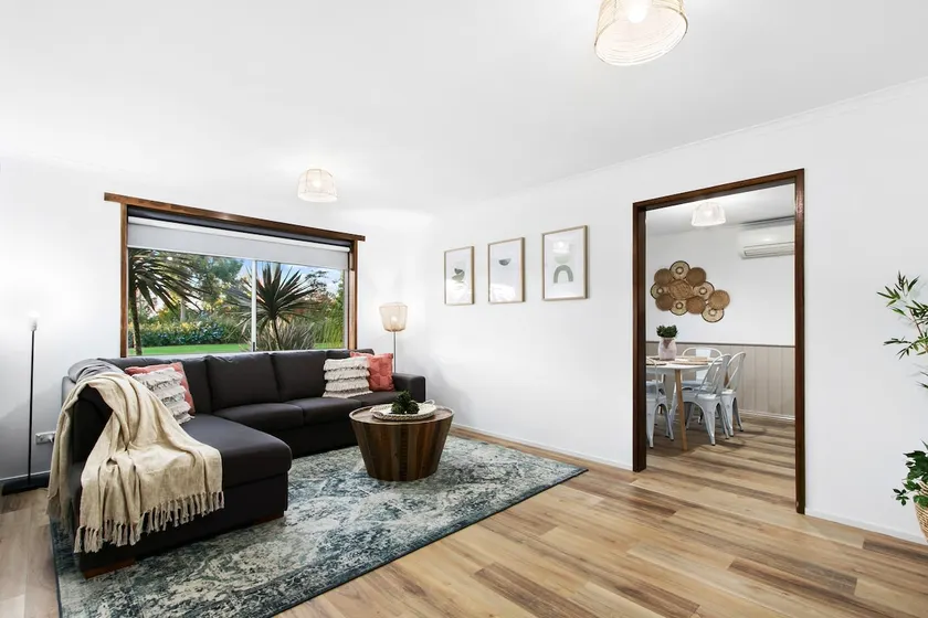 3 Bed Rm Home with style & comfort you will love - Image 1