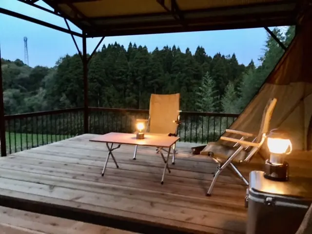 Pets allowed, BBQ facilities, parking and WiFi camping - Image 1