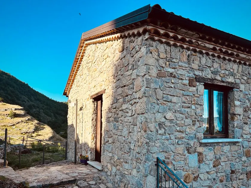 Laura Guest House Sasso di Castalda - Image 1