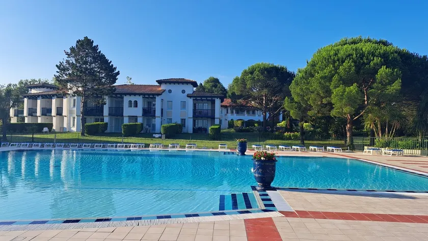 Domaine Bordaberry T2 Garden and Stunning Pool - Image 1