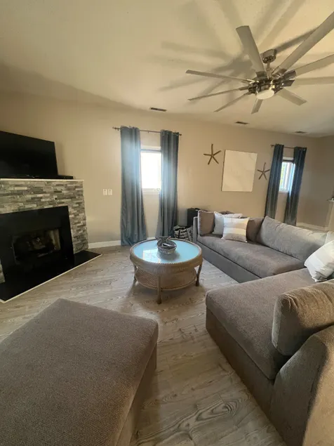 New Listing - Pool table, jacuzzi tub,Condo, beach - Image 1