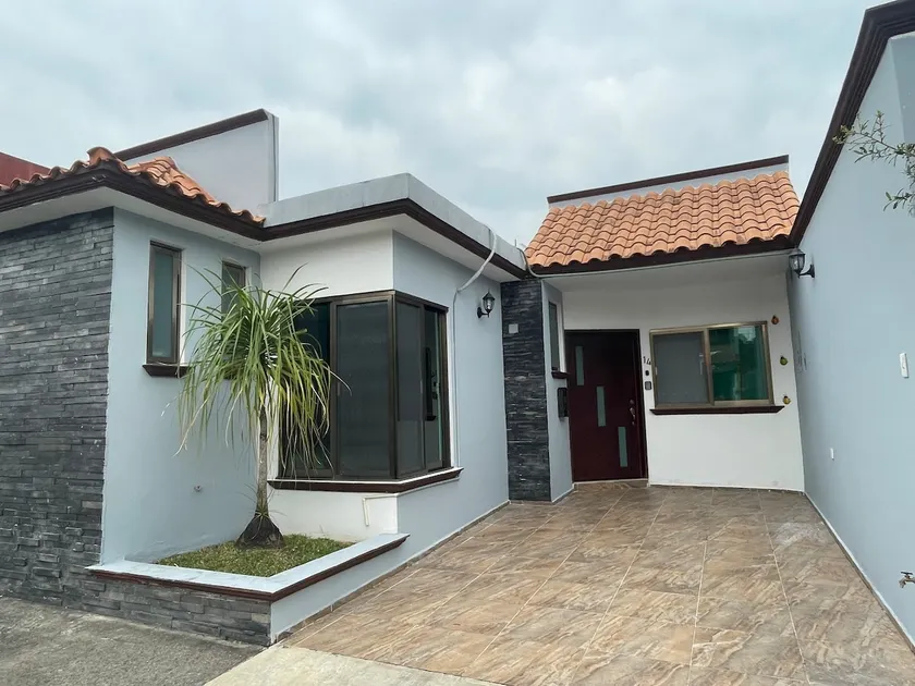Beautiful house in Coatepec - Image 1
