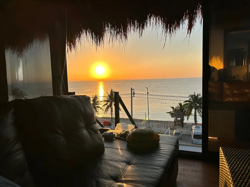 Beachfront Penthouse | Private Pool & Terrace - Image 1