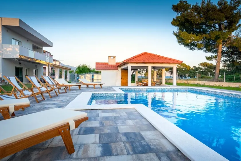 Villa Apartments Marko & Šimun - Image 1