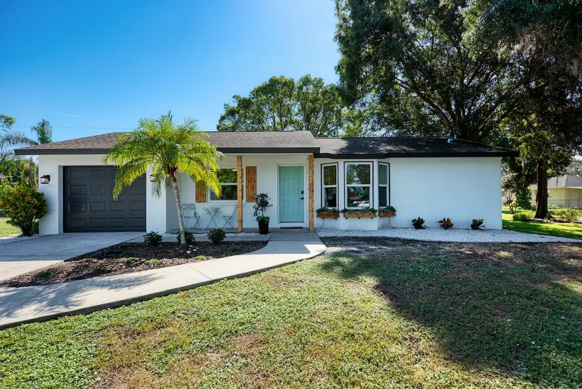 Palmetto Cottage Retreat - Image 1