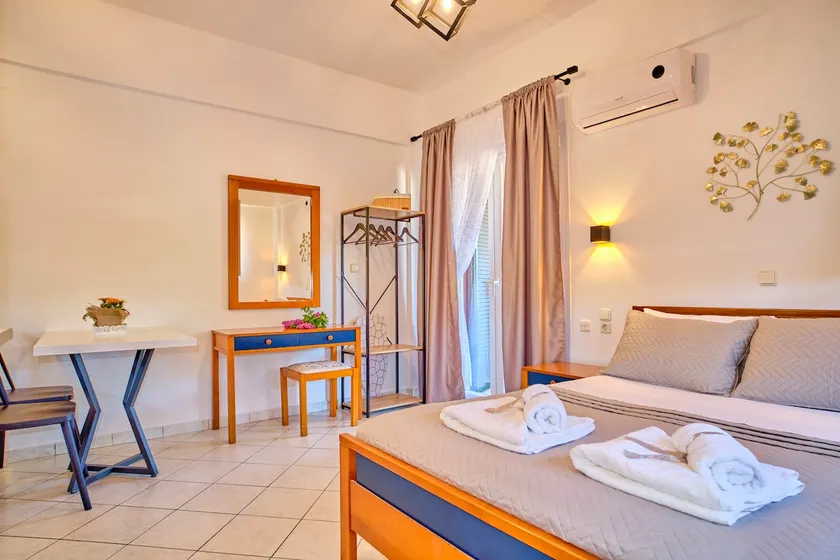 Logas Beach Studios Peroulades Corfu - Image 1