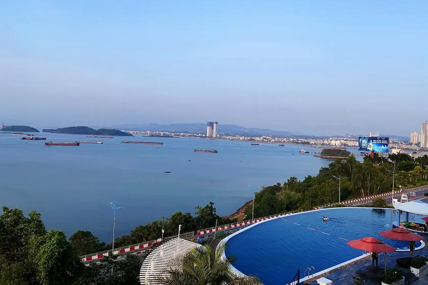 Ha Long Bay Seaside Mansion - Image 1