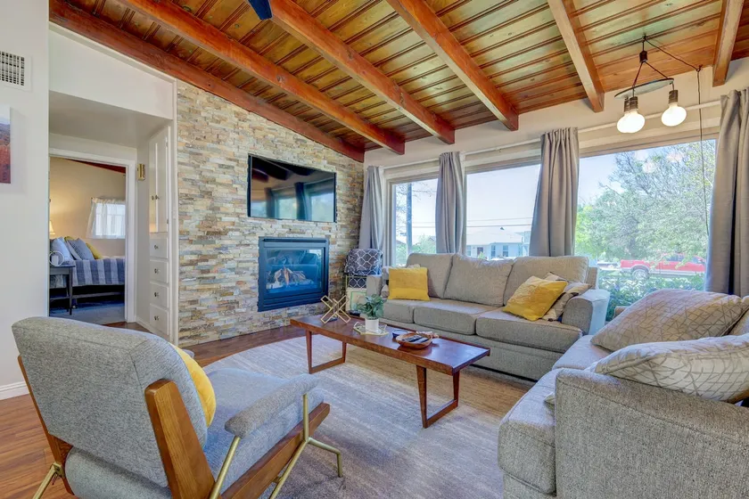 Cozy Toquerville Home w/Hot Tub - Image 1