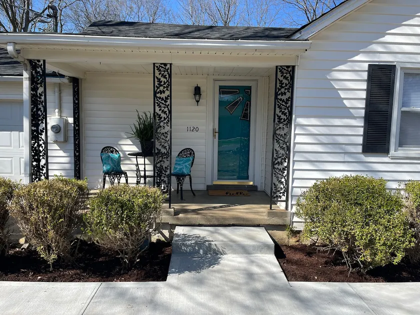 Bungalow #2 - Image 1