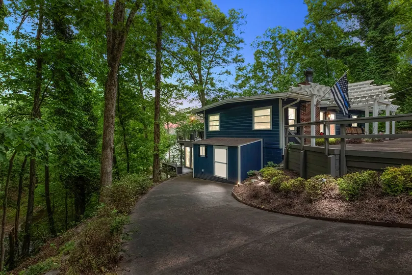 Cozy Lakefront Home w/ Boat Dock - Image 1