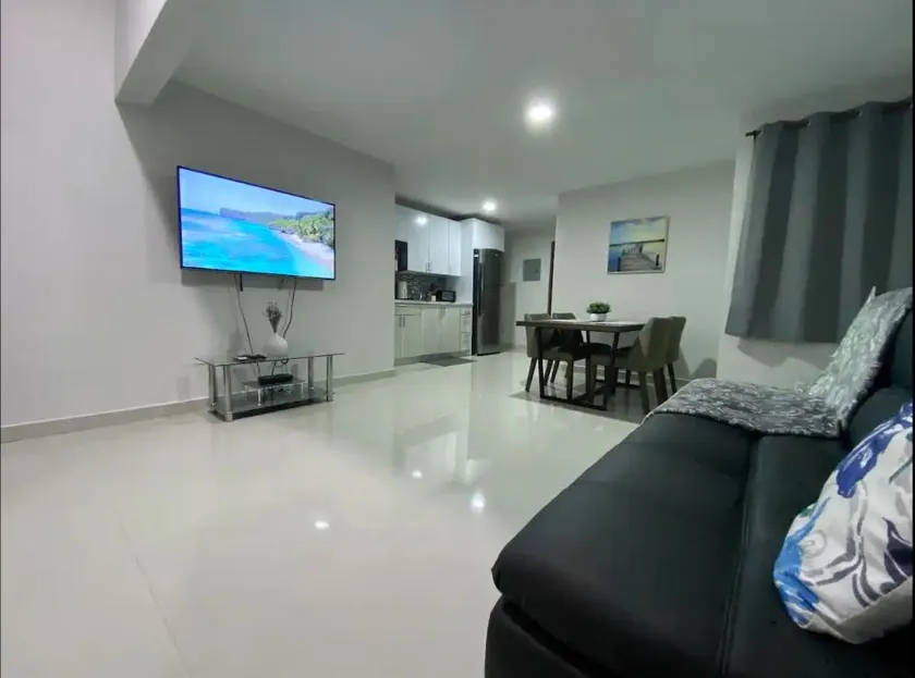 Luxury Remodeled Apt 4 - Nine14 - Image 1