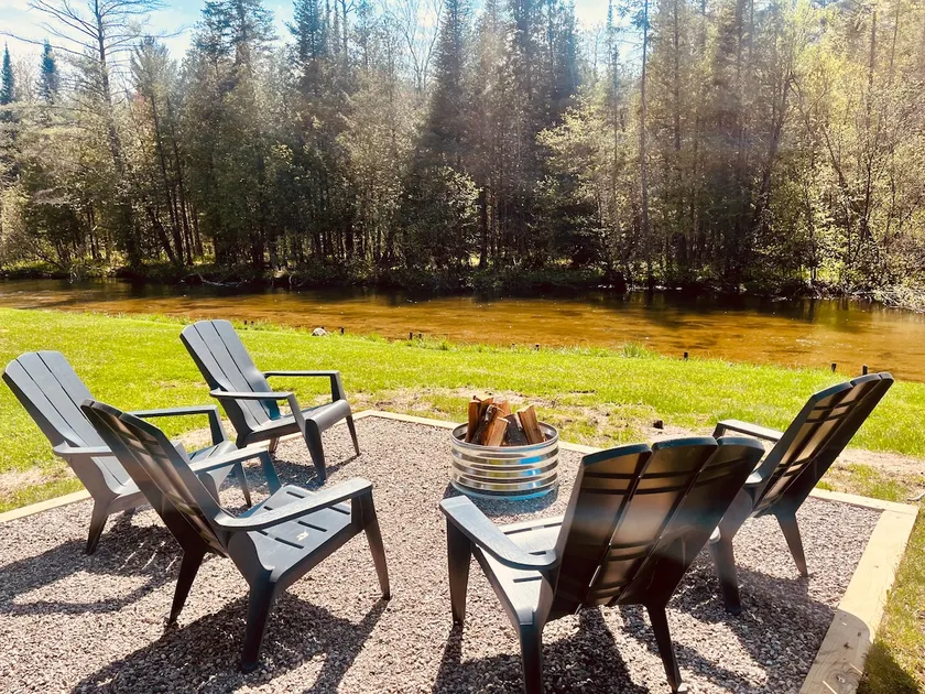 Platte River Cabin - Image 1