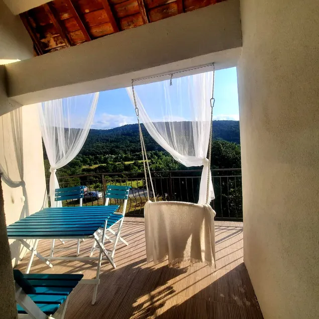 "House of swallows" vacation home, close to Sofia - Image 1