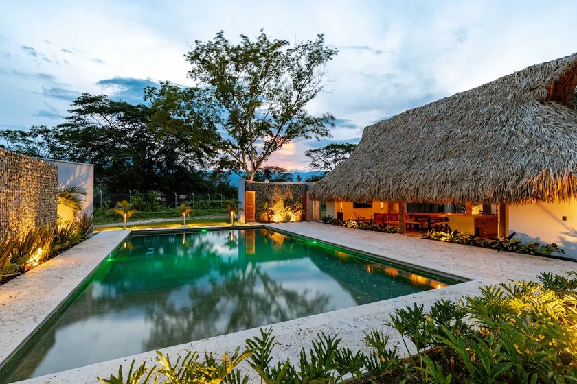 Spectacular summer house! - Image 1