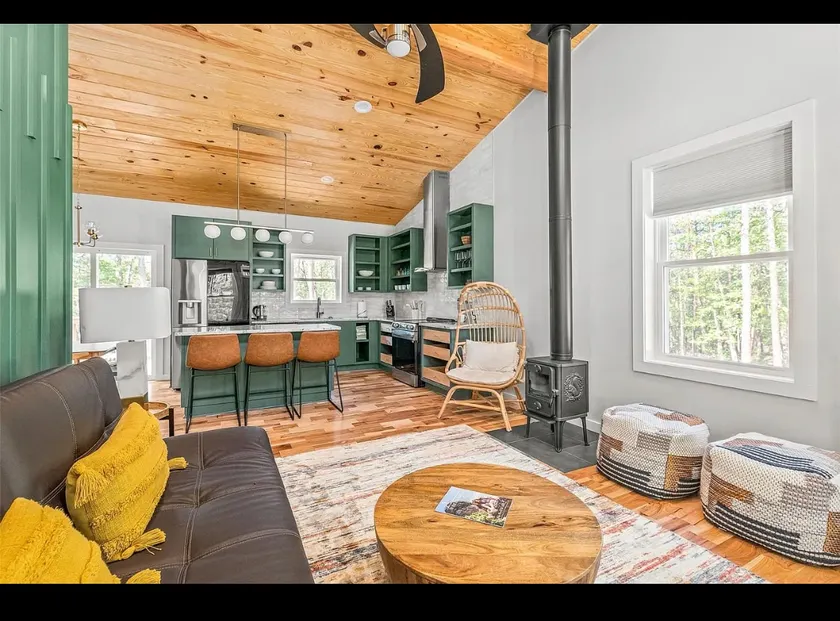 Lake Lure Stay and Play - Image 1