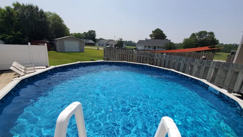 Doodlebug Cottage ~ Pool + Hot Tub Oasis - Image 1