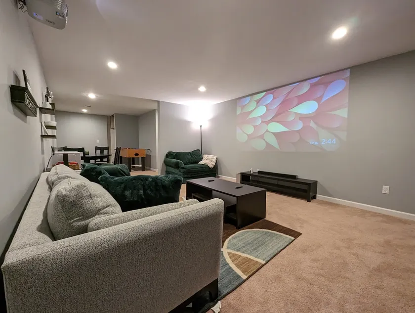Cozy Guest Suite In Roswell - Image 1