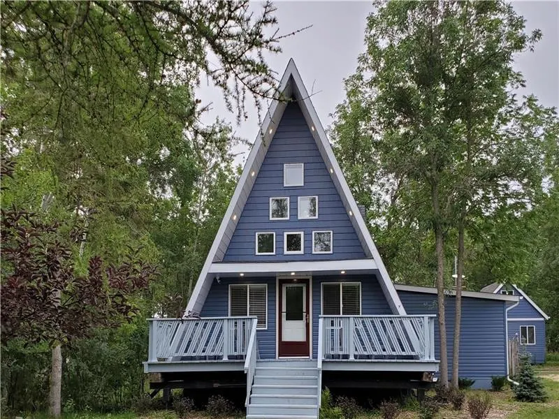 Iconic A-Frame in Spruce Sands - Image 1