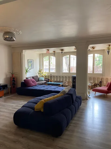 Large House in Montreuil - Image 1