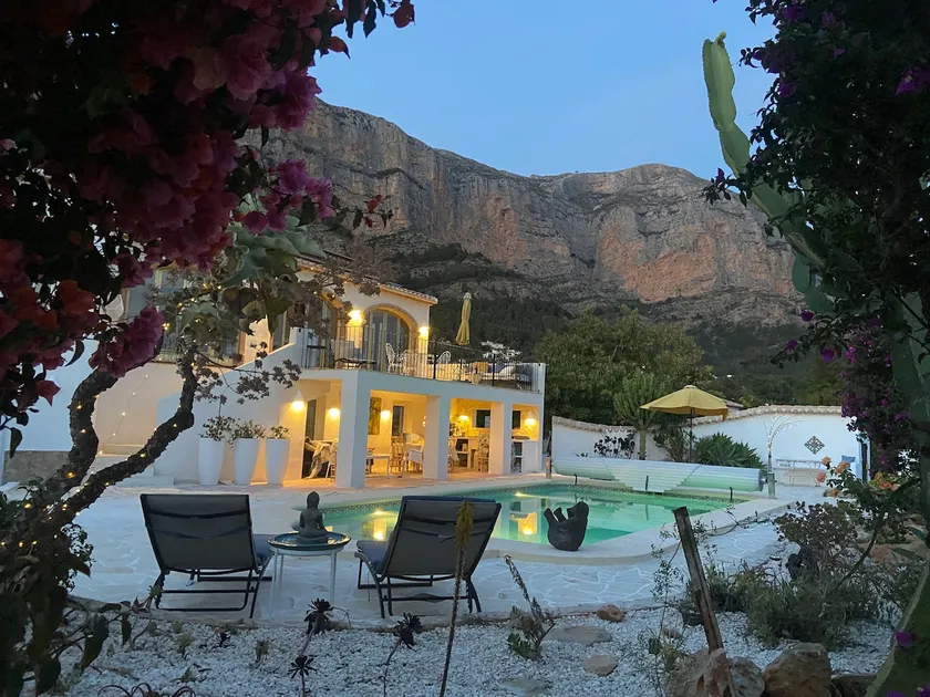 Pool house, magical, tranquility, space - Image 1