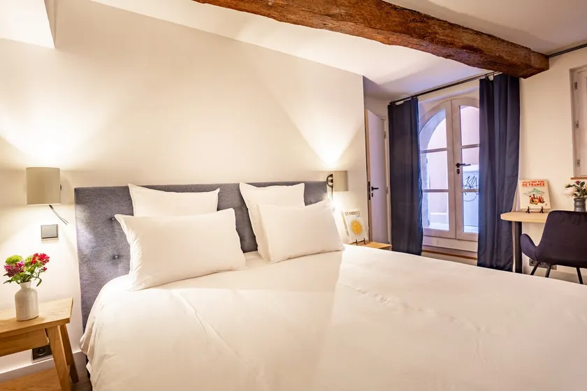 Five luxury Suites at the heart of Saint-Tropez - Image 1