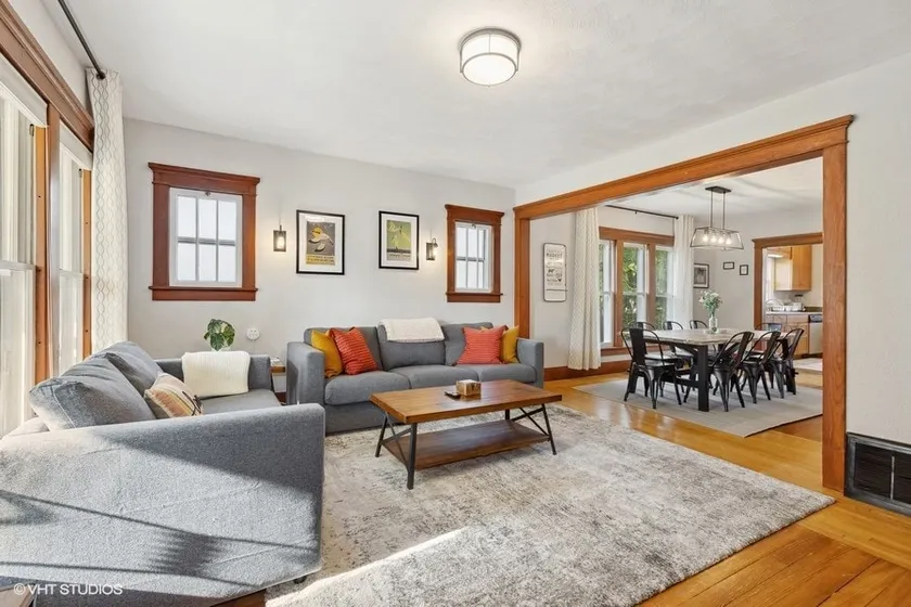 The Craftsman- Built for families! Ideal location! - Image 1
